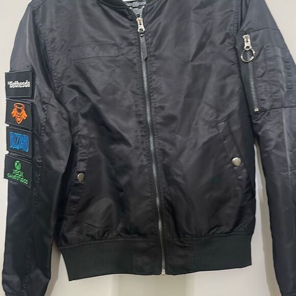 XBOX Mens Black Patches Bethesda Fanfest 2024 Exclusive Bomber Jacket Size XS - Picture 4 of 7